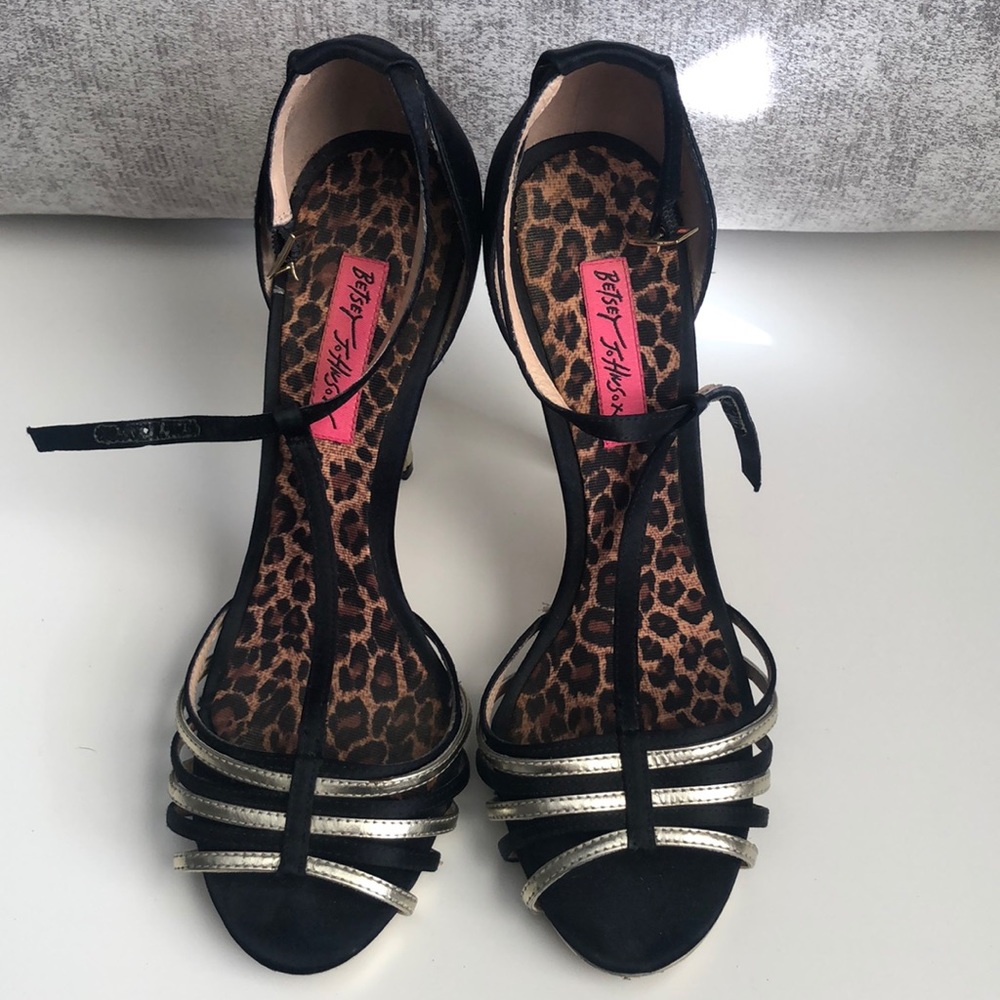 Betsey Johnson Satin Dress Shoes